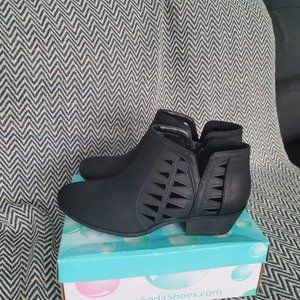 Soda CHANCE Women's Perforated Cut Out Stacked Block Heel Ankle Booties 10